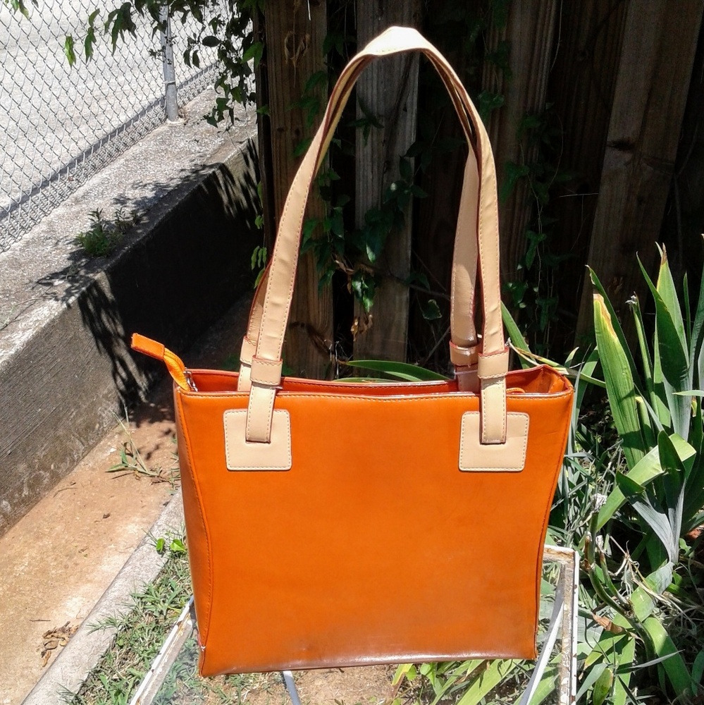 Handbag - Picture 2 of 7
